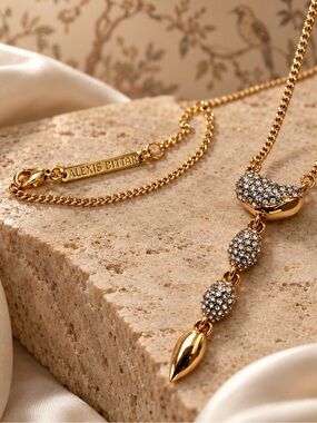 Fifi’s Closet | Ababil Gold Crystal Y-Drop Pendant Necklace